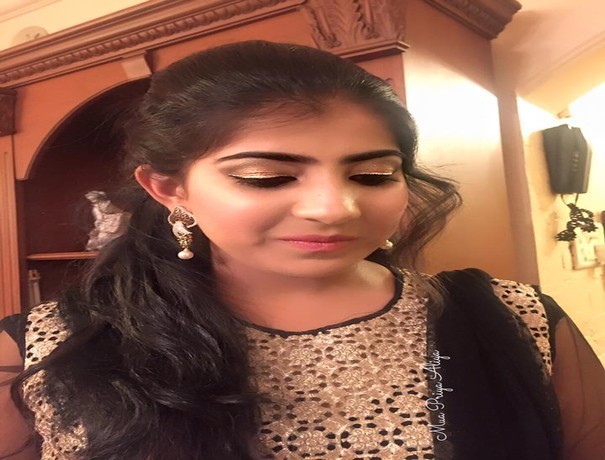 Priya Aliya Akhaney Makeup Artists weddingplz