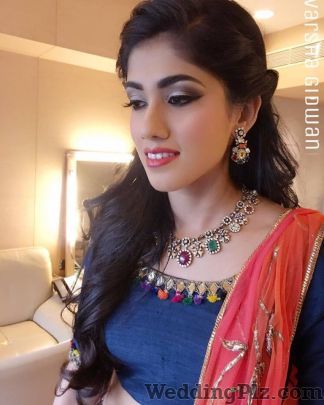 Varsha Gidwani Makeup Artists weddingplz