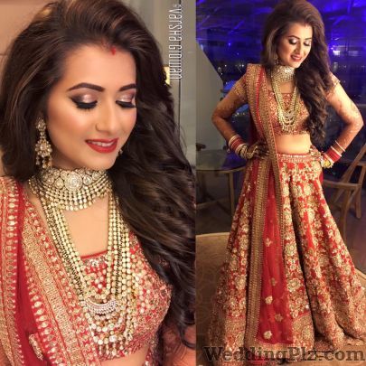 Varsha Gidwani Makeup Artists weddingplz