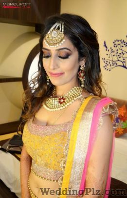 Makeuport Makeup Artists weddingplz
