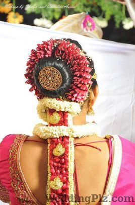 Shreya and Chandini Asrani Makeup Artists weddingplz