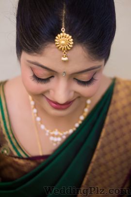Manjeet Khehra Makeup Artsit Makeup Artists weddingplz