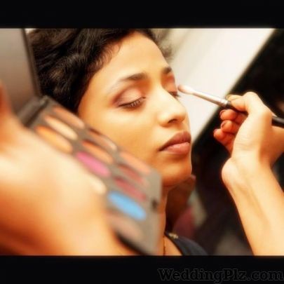 Manjusha Bajaj Makeup Makeup Artists weddingplz