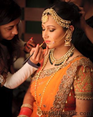 Tanvi Kochar Makeup and Hair Makeup Artists weddingplz