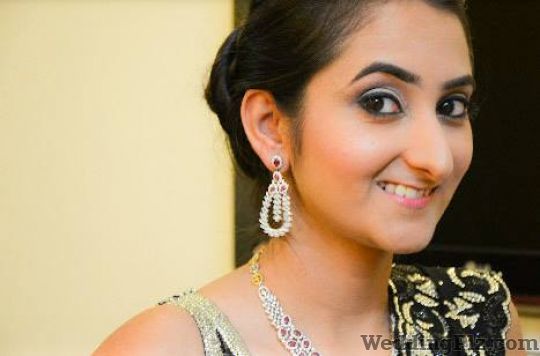 Rashi Sobti Makeup Makeup Artists weddingplz