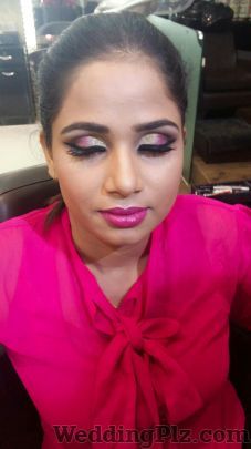 Rashi Sobti Makeup Makeup Artists weddingplz