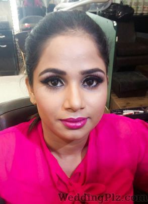 Rashi Sobti Makeup Makeup Artists weddingplz
