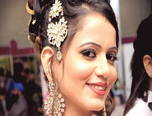 Sahiba Makeup Artist Makeup Artists weddingplz