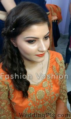 Fashion Vashion by Tanvi Singhal Makeup Artists weddingplz