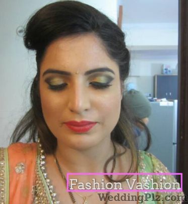 Fashion Vashion by Tanvi Singhal Makeup Artists weddingplz