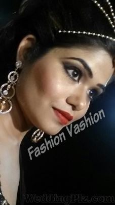 Fashion Vashion by Tanvi Singhal Makeup Artists weddingplz