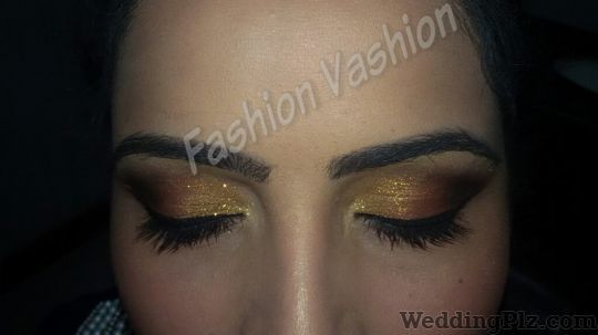 Fashion Vashion by Tanvi Singhal Makeup Artists weddingplz