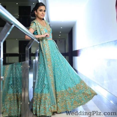 Makeup Love by Rehat Makeup Artists weddingplz