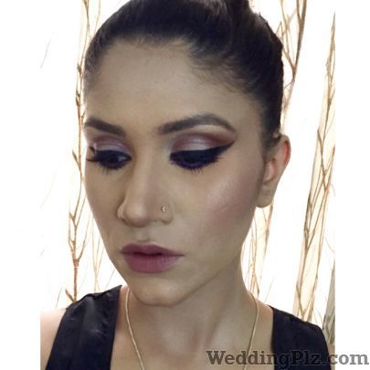 Makeup Love by Rehat Makeup Artists weddingplz
