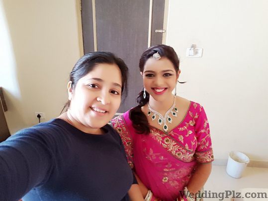 Makeup by Heeer Achpal Makeup Artists weddingplz