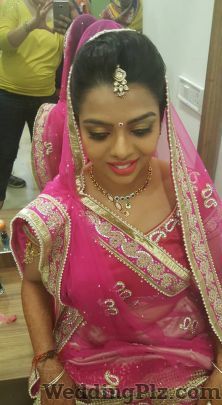 Makeup by Heeer Achpal Makeup Artists weddingplz