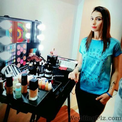 Makeovers by Kamakshi Soni Makeup Artists weddingplz