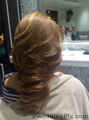 Juned Shaikh Hairstylist Makeup Artists weddingplz