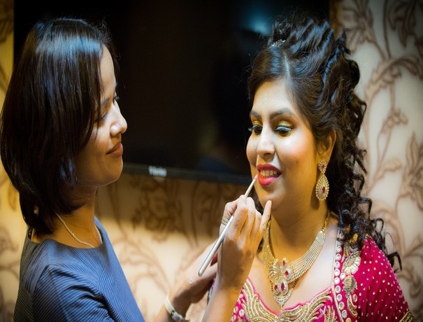 Soma Makeup Artist Makeup Artists weddingplz