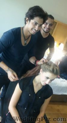 Alvis Unisex Salon Makeup Artists weddingplz