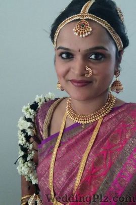 Priya Singhal Makeup Artist Makeup Artists weddingplz