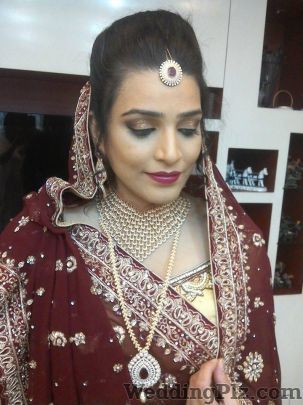 Mirror Mirror Makeup Artists weddingplz