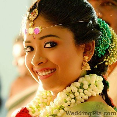 Parul Makeup Artist Makeup Artists weddingplz