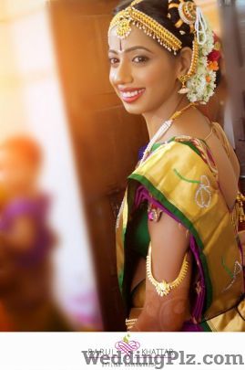 Parul Makeup Artist Makeup Artists weddingplz