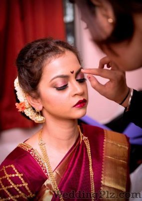 Parul Makeup Artist Makeup Artists weddingplz