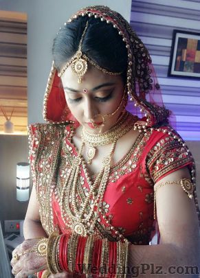 Makeup by Deepika Dhambeer Makeup Artists weddingplz