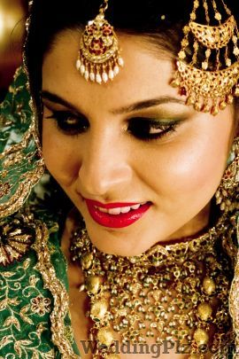 Anjum Bhardwaj Makeup Artist Makeup Artists weddingplz