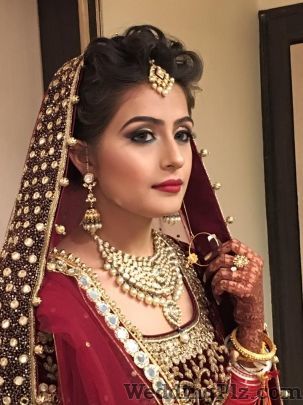 Astha Agarwal Makeup Artist Makeup Artists weddingplz