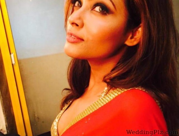 MakeUp Might by Shipra Acharya Makeup Artists weddingplz