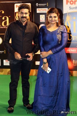 MakeUp Might by Shipra Acharya Makeup Artists weddingplz