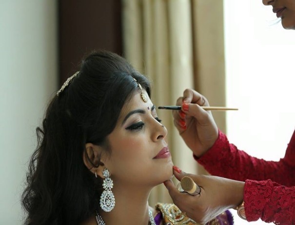 Monz Beauty Parlour Makeup Artists weddingplz