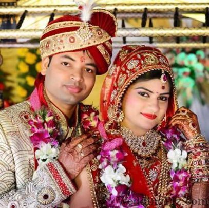 Monz Beauty Parlour Makeup Artists weddingplz