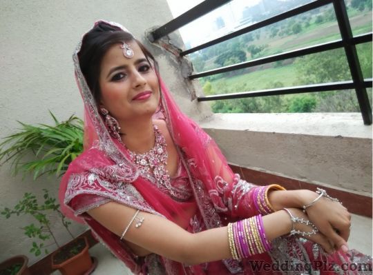 Monz Beauty Parlour Makeup Artists weddingplz