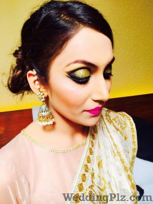 Saibee Dua Makeup Artist and Hairstylist Makeup Artists weddingplz