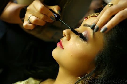 Divya Jaitly Makeup Artist Makeup Artists weddingplz