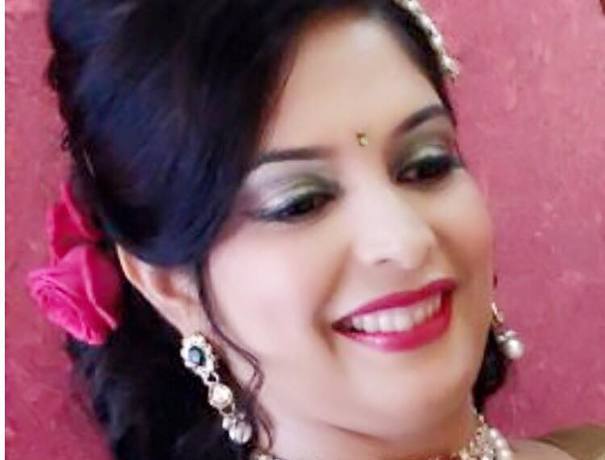 Kitty Dhupar Makeup Artist Makeup Artists weddingplz