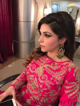 Kitty Dhupar Makeup Artist Makeup Artists weddingplz