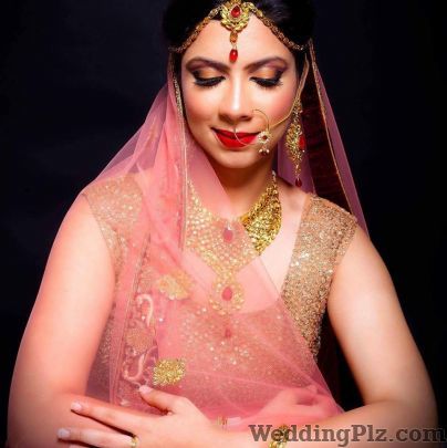 Schon by Swati Makeup Artists weddingplz