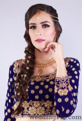 Prettify ME Makeup Artists weddingplz