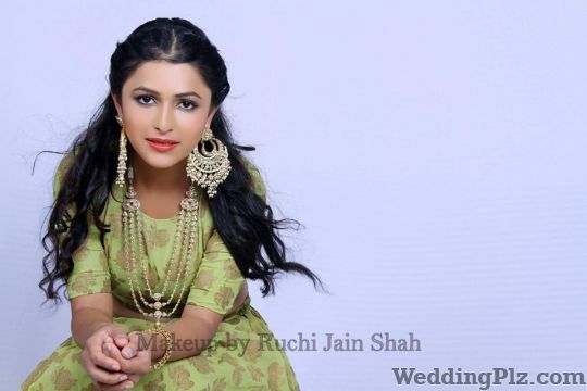 CharmbyRuchijs Makeup Artists weddingplz