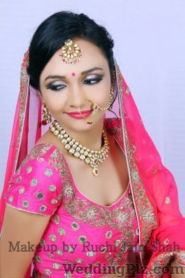 CharmbyRuchijs Makeup Artists weddingplz