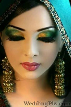 Meenakshi Ahuja Makeover Studio Makeup Artists weddingplz