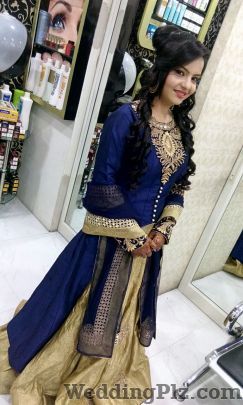 Meenakshi Ahuja Makeover Studio Makeup Artists weddingplz