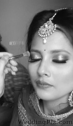 Makeupistry by Sneha Makeup Artists weddingplz