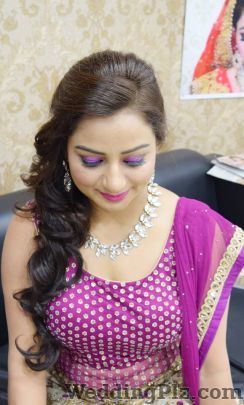 Makemeup Unisex Salon and Makeup Studio by Geeta Kapoor Makeup Artists weddingplz