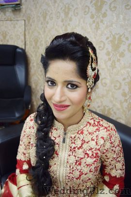 Makemeup Unisex Salon and Makeup Studio by Geeta Kapoor Makeup Artists weddingplz
